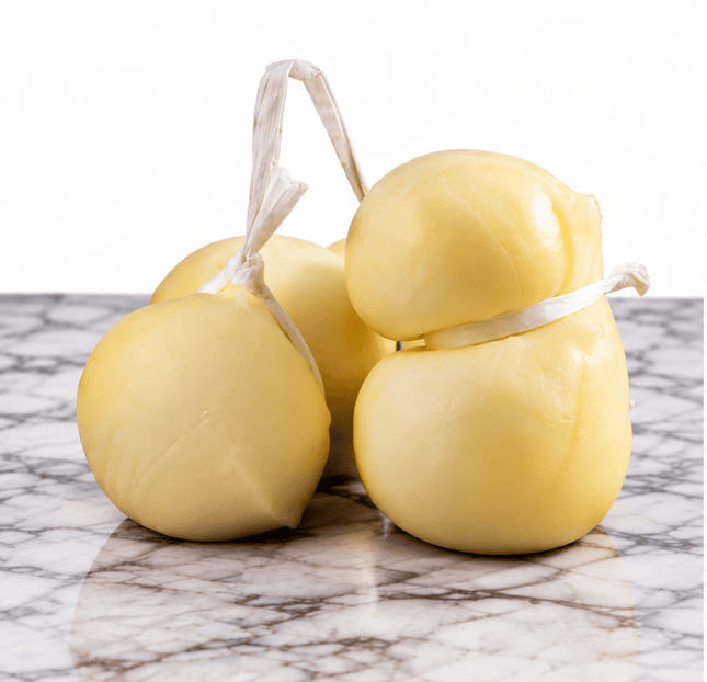 Bagnolese Scamorza Cheese – 300 gr - Pecorino cheese - Vesuvio Street Food