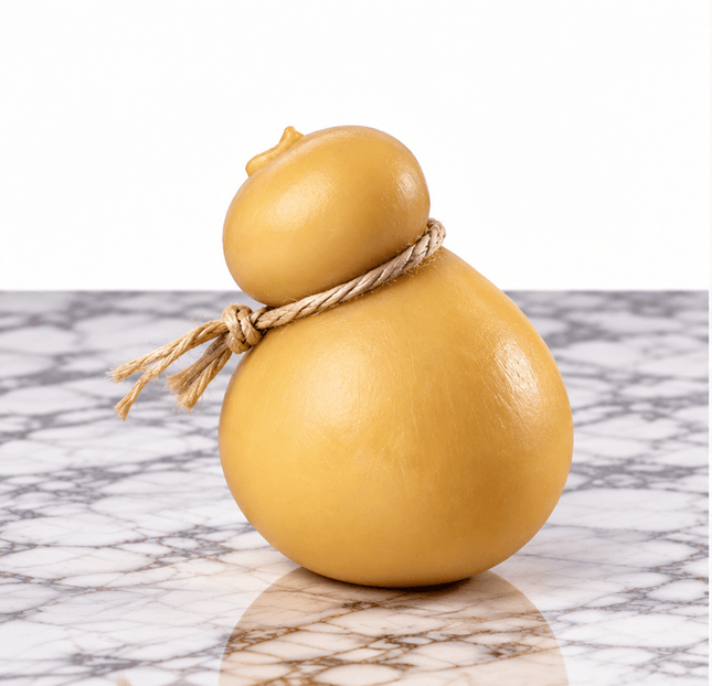 Bagnolese Smoked Scamorza Cheese – 300 gr - Pecorino cheese - Vesuvio Street Food