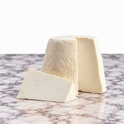 Seasoned ricotta cheese - 400 gr - Ricotta Stagionata - Vesuvio Street Food